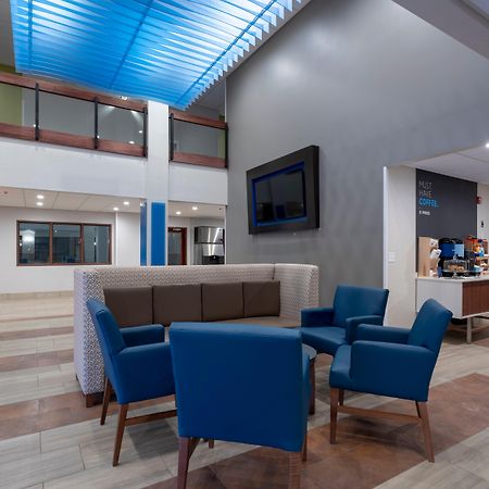 Holiday Inn Express Hotel & Suites Coon Rapids - Blaine Area By Ihg Ngoại thất bức ảnh
