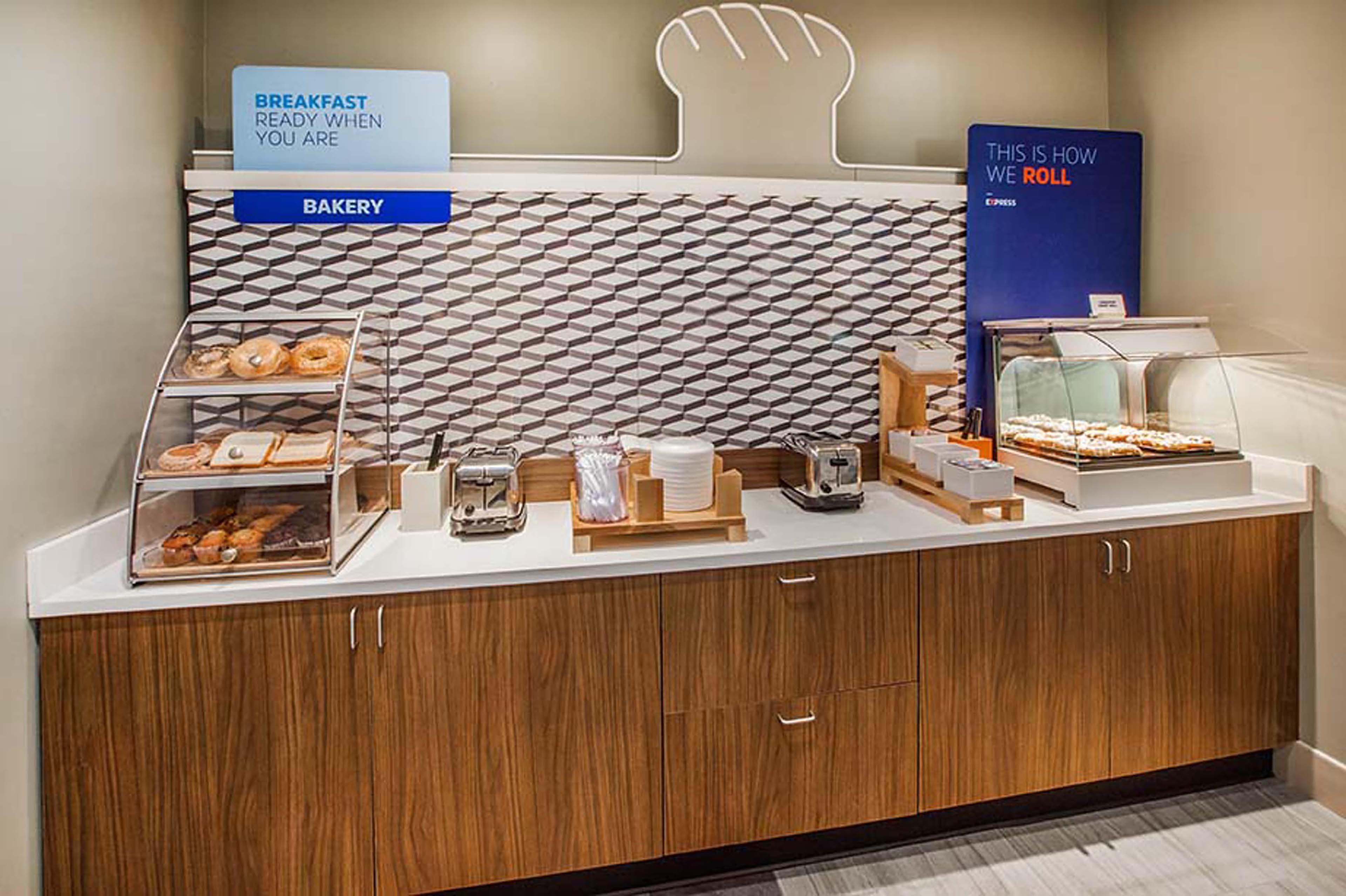 Holiday Inn Express Hotel & Suites Coon Rapids - Blaine Area By Ihg Ngoại thất bức ảnh