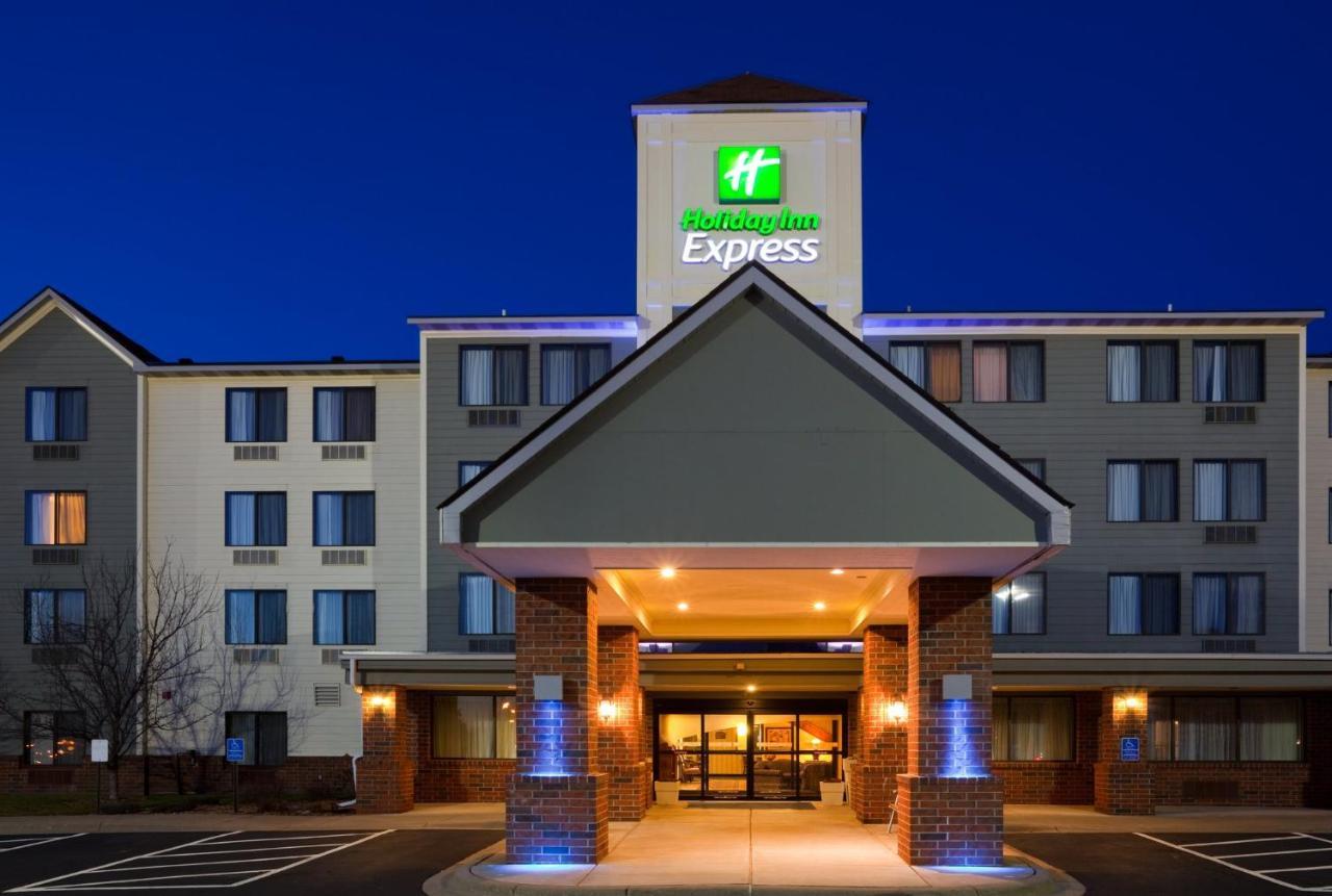 Holiday Inn Express Hotel & Suites Coon Rapids - Blaine Area By Ihg Ngoại thất bức ảnh